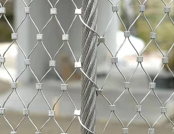 Stainless steel rope net is the first choice for anti-fall net