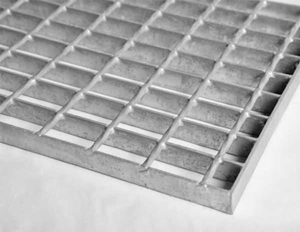 What are the processing techniques for galvanized steel grating